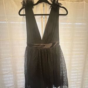 Beautiful Low-V Tulle Dress